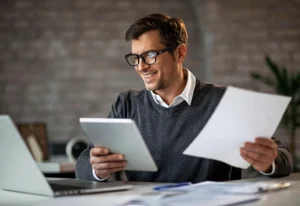 اکانت منیجر کیست؟